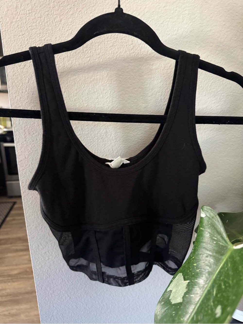 Aeropostale Black Mesh-Panel Crop Sports Bra